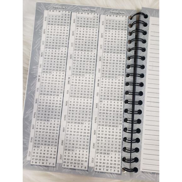 Vintage 1990s Looney Tunes Planner Notebook Pad Taz 1996 School Work Schedule - Picture 3 of 8